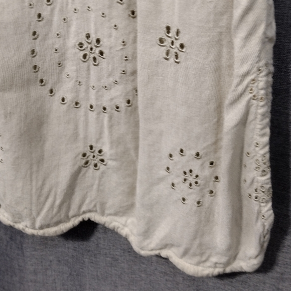Avenue Linen Rayon Floral Eyelet Button Shirt Womens 26/28 Cream Coastal Grandma - Picture 3 of 8